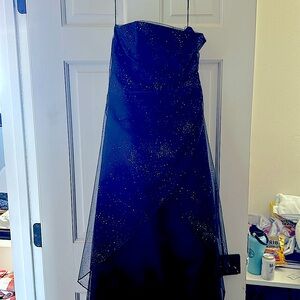 Size 9-10 jump strapless prom dress